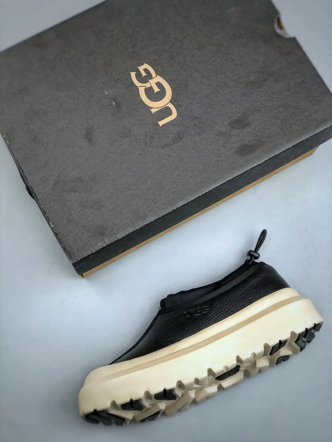 Local self-pickup 💰560 supports store delivery. Same style as Wang Yibo, the latest official revision and new style! The platform is exclusively for foreign trade UGG Tasman GTX winter neutral small potato snow shoes 1172790 Produced by the ten-year-old brand shoemaking factory production line. Pay attention to every detail. Longfeng A-grade genuine sheep fur is integrated. Created in full compliance with the ZP process. Size: 37-45